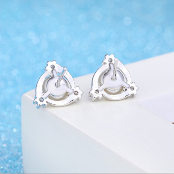 Crystal Trinity Round White Pearl Stud Earrings - Picture 5 of 6